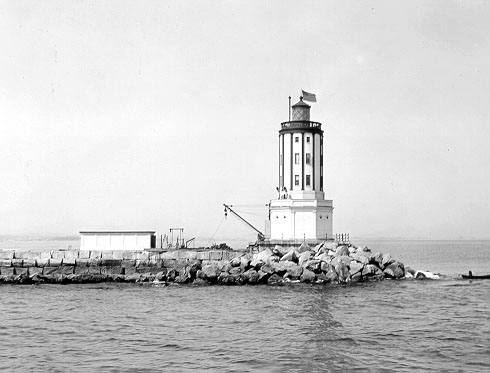 Angels Gate Lighthouse