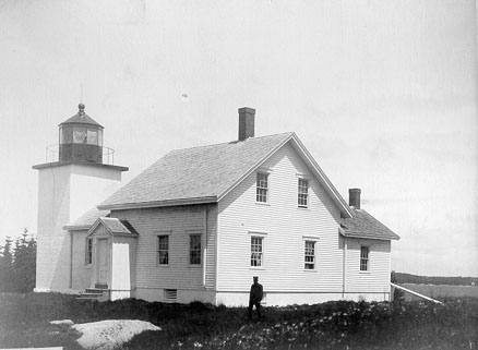 Deer Island Thorofare Lighthouse