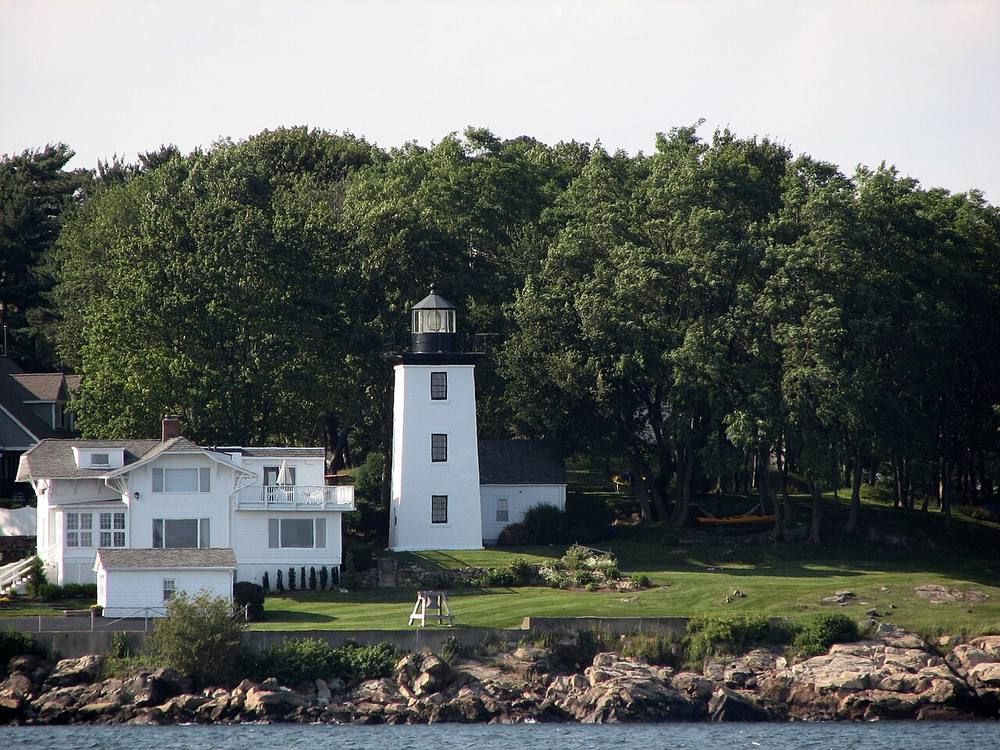 Hospital Point Lighthouse