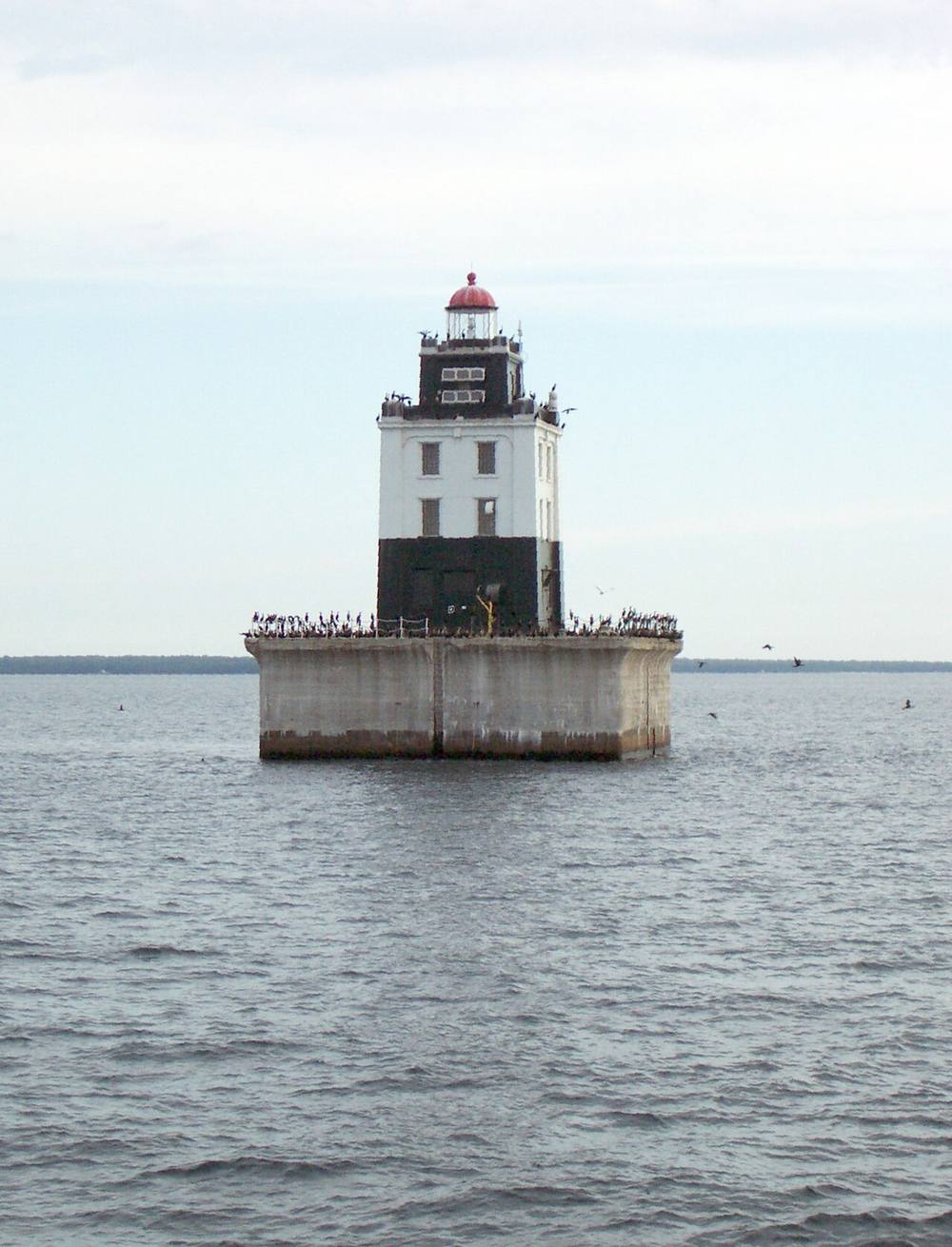 Poe Reef Lighthouse