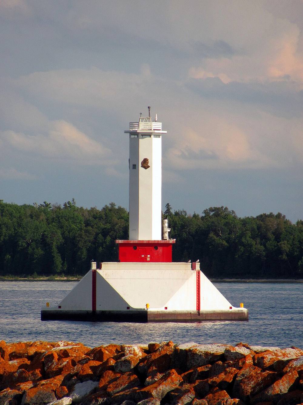Round Island Passage Light