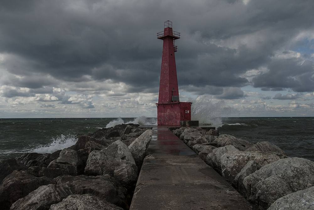 Muskegon South Breakwater Light