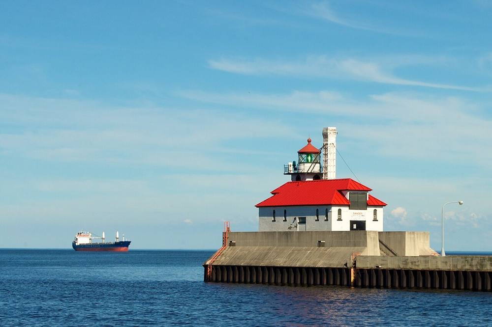Duluth South Breakwater Outer Lighthouse