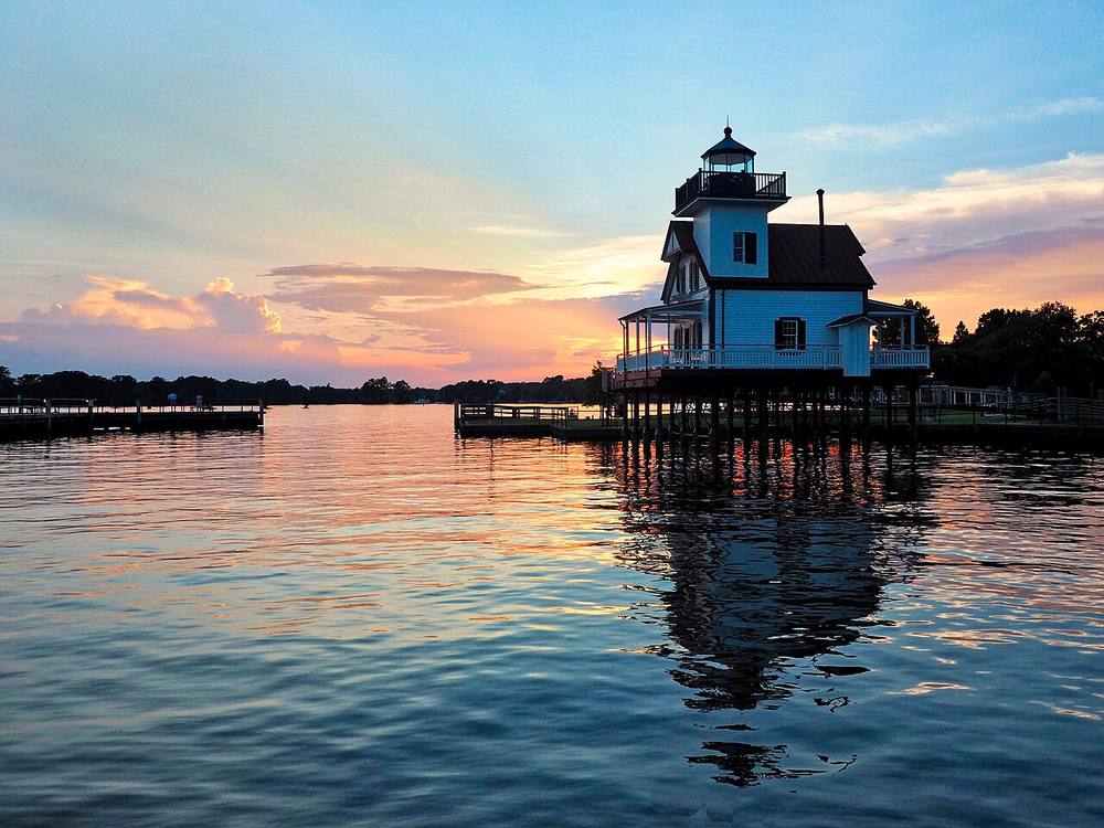 Roanoke River Light